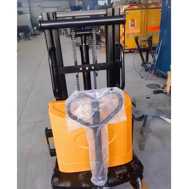 Semi-electric stacker Customer-feedback Customer-feedback-2.jpg