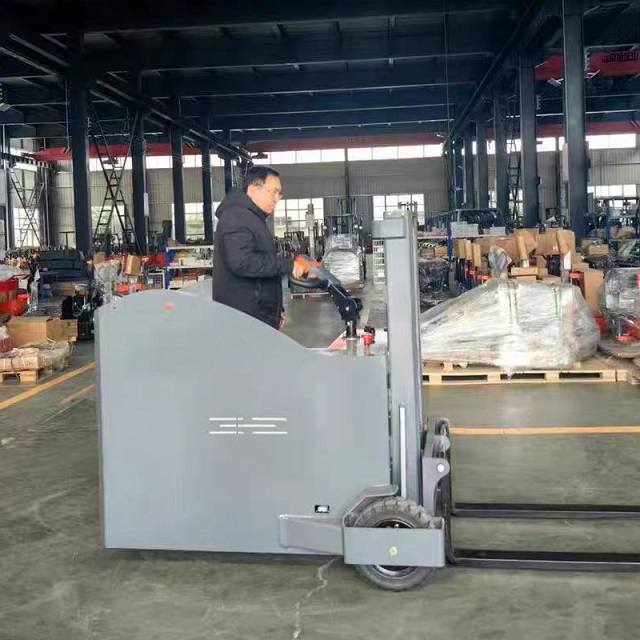 Counterweight stacking car Counterweight-stacking-car-can-stand-and-sit-Customer-reviews-2.jpg