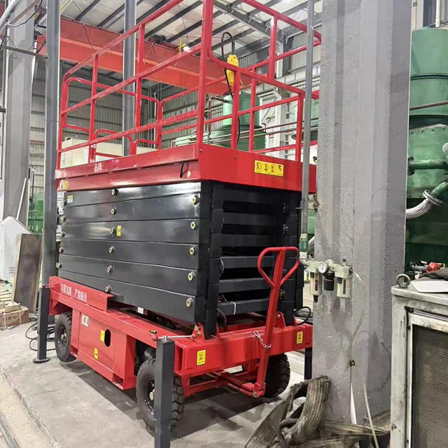 tiny self-propelled scissor work platform.jpg tiny-self-propelled-scissor-work-platform-2.jpg