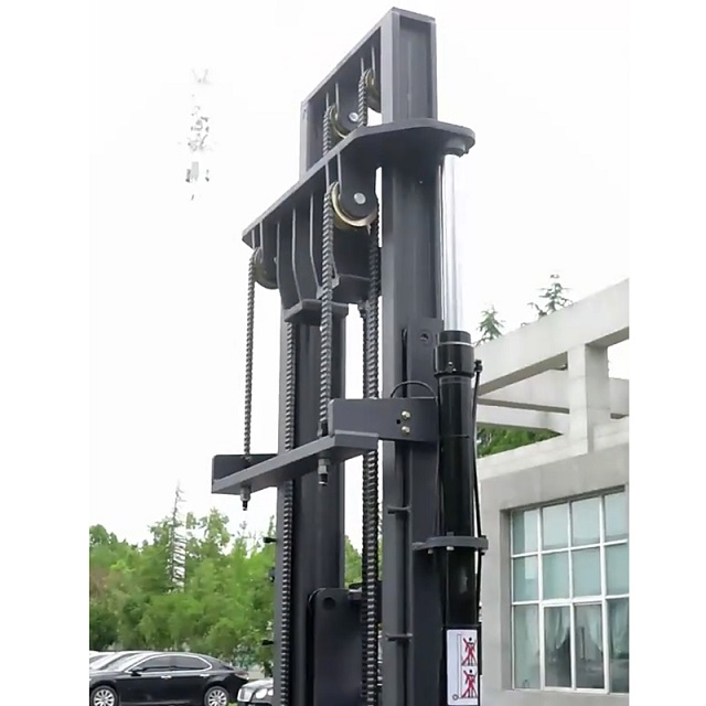 Station driven stacker truck.jpg Station-driven-stacker-truck-1.jpg