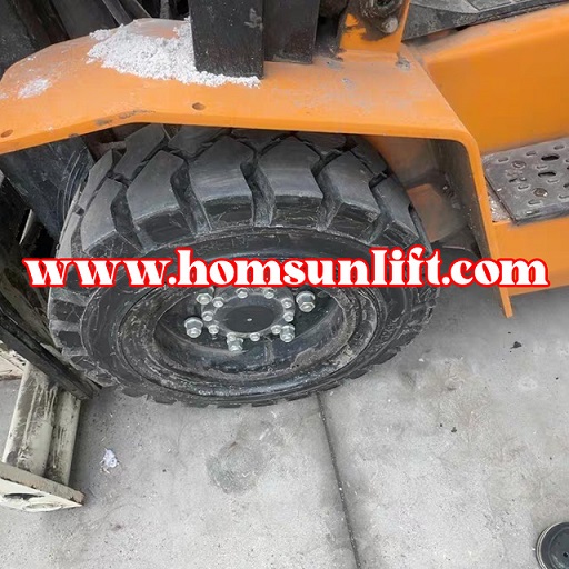 Heavy duty balanced forklift solid front and rear tires customizable cost-effective wholesale Wear-resistant.jpg Heavy-duty-balanced-forklift-solid-front-and-rear-tires-2.jpg