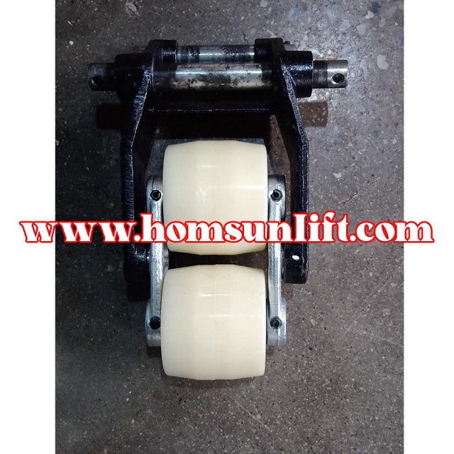 Manual pallet handling vehicle wheel assembly Nylon wheel polyurethane wheel frame coupling plate.jpg Manual-pallet-handling-vehicle-wheel-assembly-2.jpg