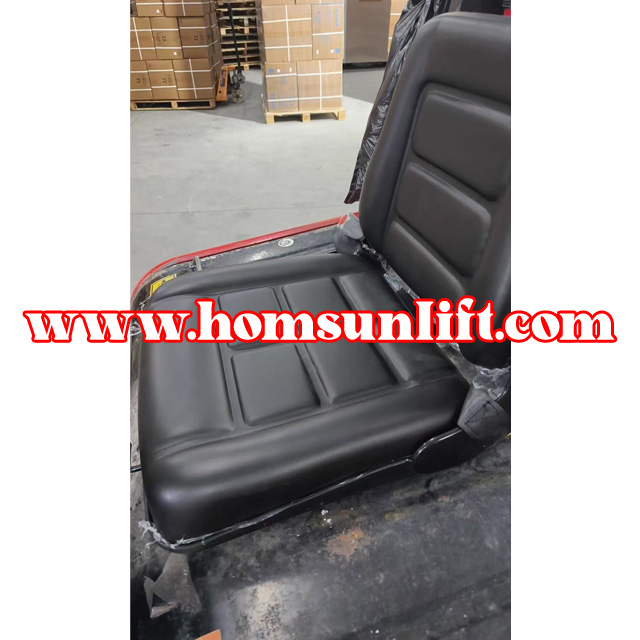Forklift seats with leather straps, thick armrests, and air cushion Customized manufacturer direct supply.jpg Forklift-universal-seat-manufacturer-provides-direct-quality-assurance-1.jpg