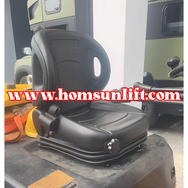 Forklift seats with leather straps, thick armrests, and air cushion Customized manufacturer direct supply.jpg Forklift-universal-seat-manufacturer-provides-direct-quality-assurance-3.jpg