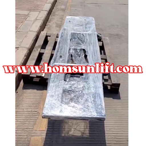 External mounted widened and extended forklift attachments Widened Fork Carriage.jpg External-mounted-widened-and-extended-forklift-attachments-Widened-Fork-Carriage-1.jpg